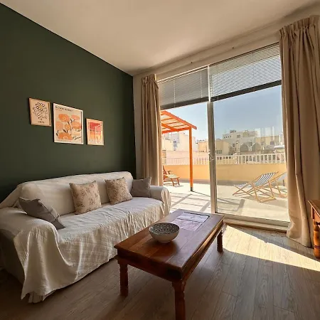 Penthouse With Large Terrace Apartment Sliema