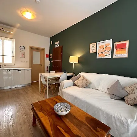 Penthouse With Large Terrace *