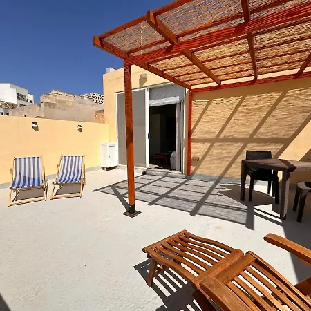 Διαμέρισμα Penthouse With Large Terrace Σλιέμα