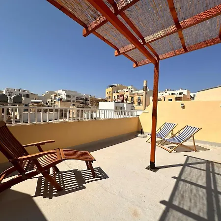 Penthouse With Large Terrace Διαμέρισμα