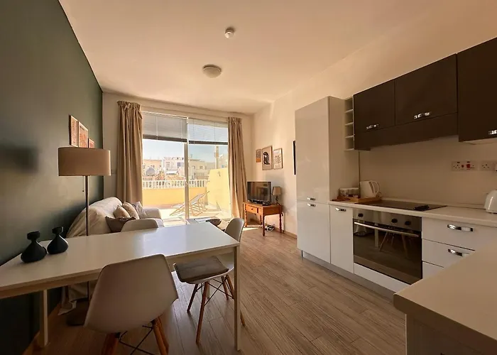 Penthouse With Large Terrace Lejlighed